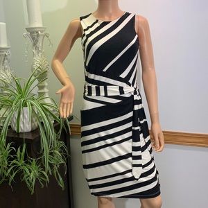 LORI MICHAELS collection cute dress